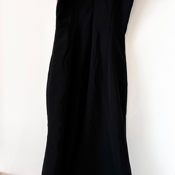 Christian Siriano Cold-Shoulder Midi A-Line Dress Crepe in Black/Pink Si… - Picture 10 of 15